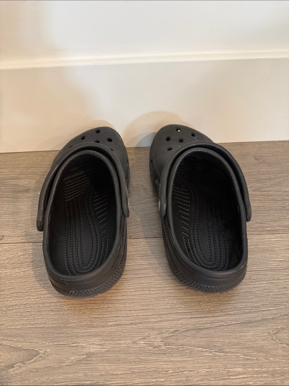 CROCS Kids Classic Clog in Black - Picture 2 of 8